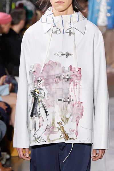 Look 35